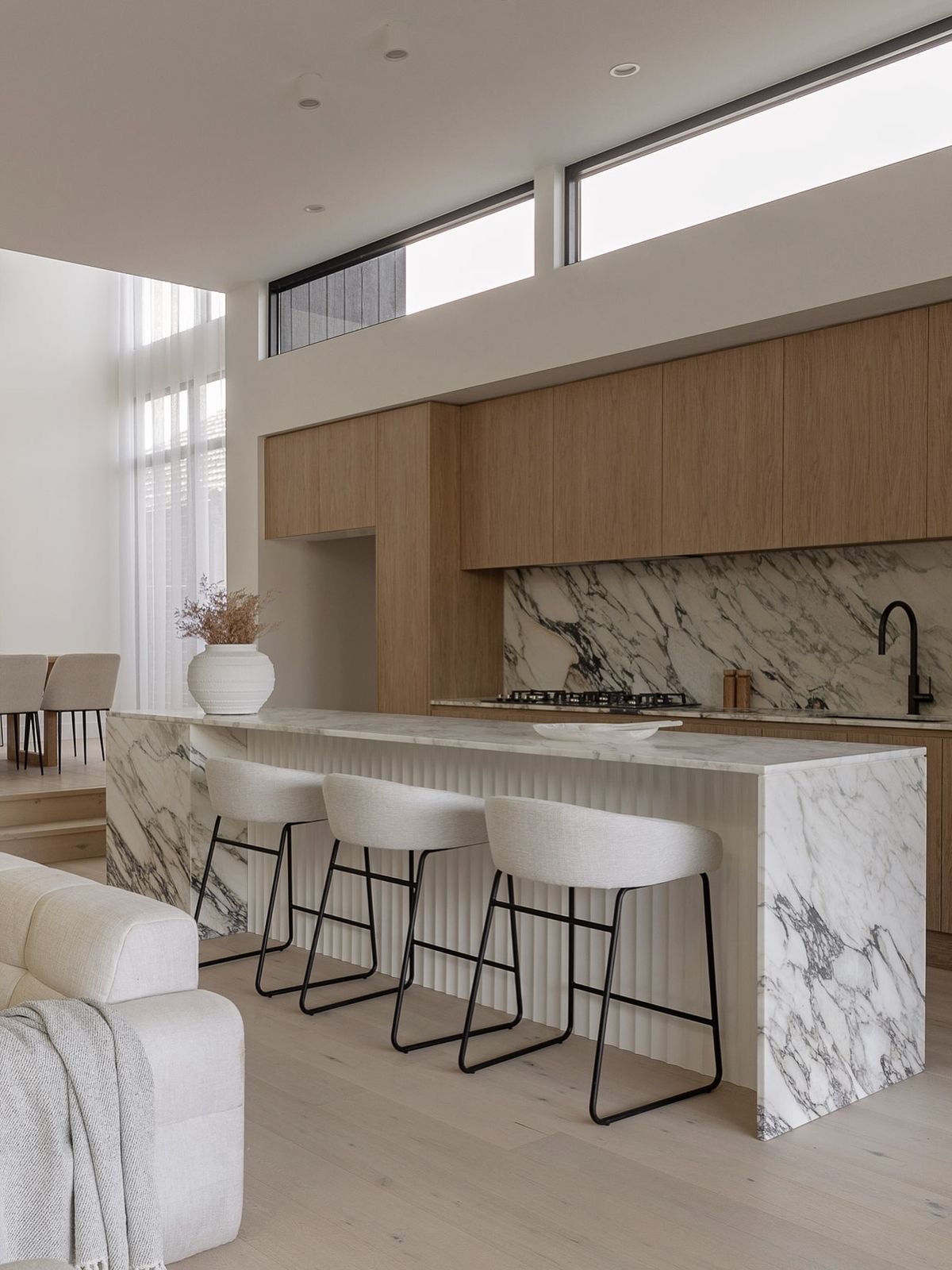 Kitchen remodeling West Hills - Luz Builders Instagram
